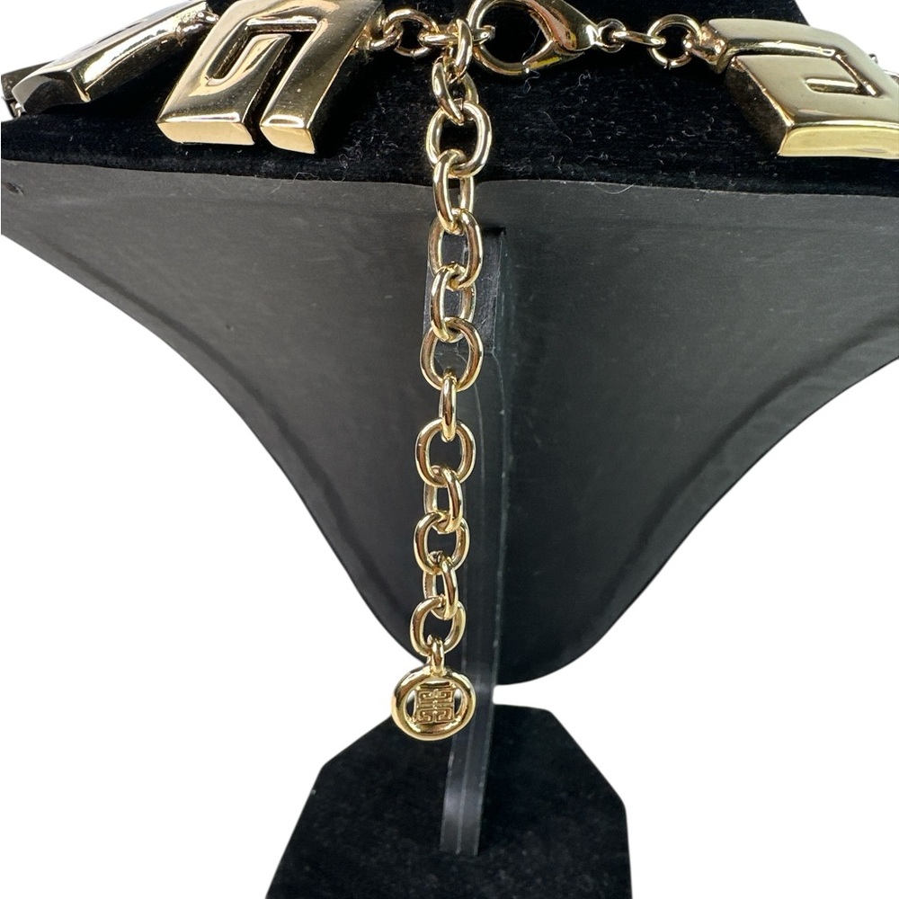 Givenchy Logo Elegant Gold Geometric Necklace - Picture 4 of 4